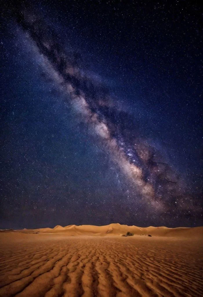 Chiahuahuan desert under a protected Dark Sky. Lying, see the bands of the milky way. Milky Way, Night sky