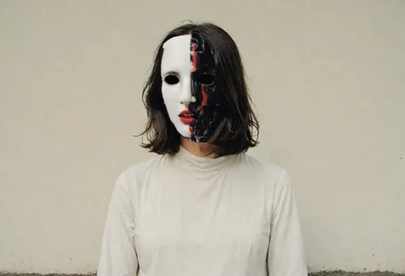 My head is slicing into enigmatic sections, and my primary symptom is that I have no face, but I must see