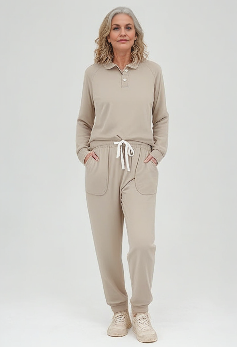 Stable_Yogis_PDXL_Positives 
<lora:train_Sweat_Suit_by_Stable_yogi_bsy_PONY:0.8>
 wearing a 99sweatsuit99 in White color,   pockets, long sleeves, full body,  shoes,
beautiful face, Fantasy makeup style, Straight with middle part hairstyle, Dirty blonde hair_color, old-fashioned windmill