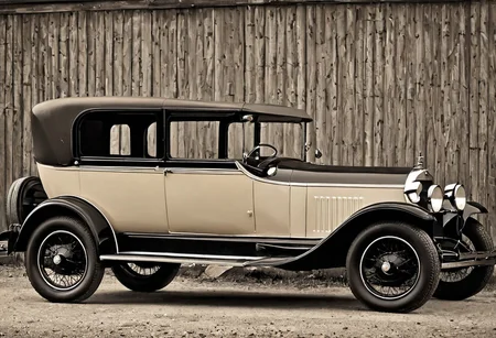 RETRO CAR IN VINTAGE STYLE 1920