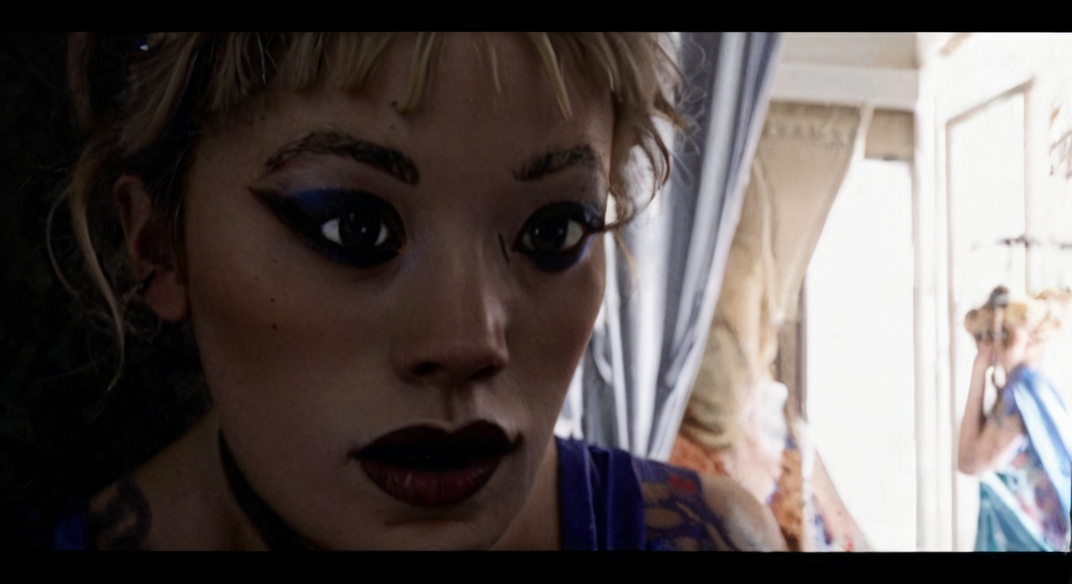 cinematic still of 1 woman,blonde hair,blue dress, cinematic composition,real life movie, film grain,depth of field, albertomielgostyle <lora:Alberto_Mielgo-000006:1>,