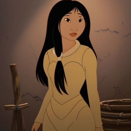 Attractive, attractive face, skinned, best quality, ultra quality, slanted eyes, small waist, thick thighs, yellow and beige dress,  happy, extremely detailed, adjusting hair, attractive face, long black hair, medium torso, small breats