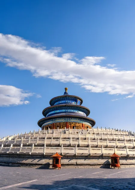 <lora:å¤©å:1>,temple of heaven,scenery,no humans,sky,blue sky,architecture,day,outdoors,building,east asian architecture,cloud,pillar,cityscape,shadow,city,, masterpiece, best quality,