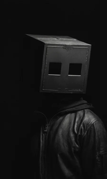 man, dark, box head, close-up, portrait, huleebstyle, helmet, dark, monochrome, (simple:1.2), <lora:HuleebStyle_v1:0.85>