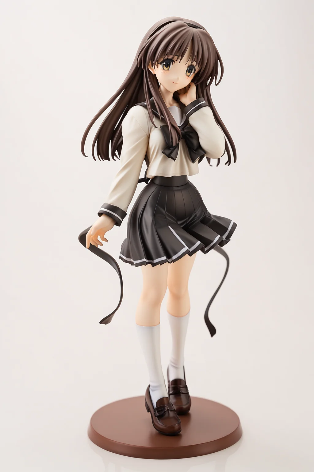score_9,score_8_up,score_7_up,score_6_up,score_5_up,score_4_up,score_9,
hizuki ayaka \(memories off\),school uniform,black hairband,black cuffs with a white stripe,black back skirt ribbon,black bow,black collar with a white stripe,black skirt with a white stripe,kneehighs,loafers,
1girl,solo,white background,full body,looking at viewer,smile,looking at viewer,<lora:HizukiAyakaPony:1>,