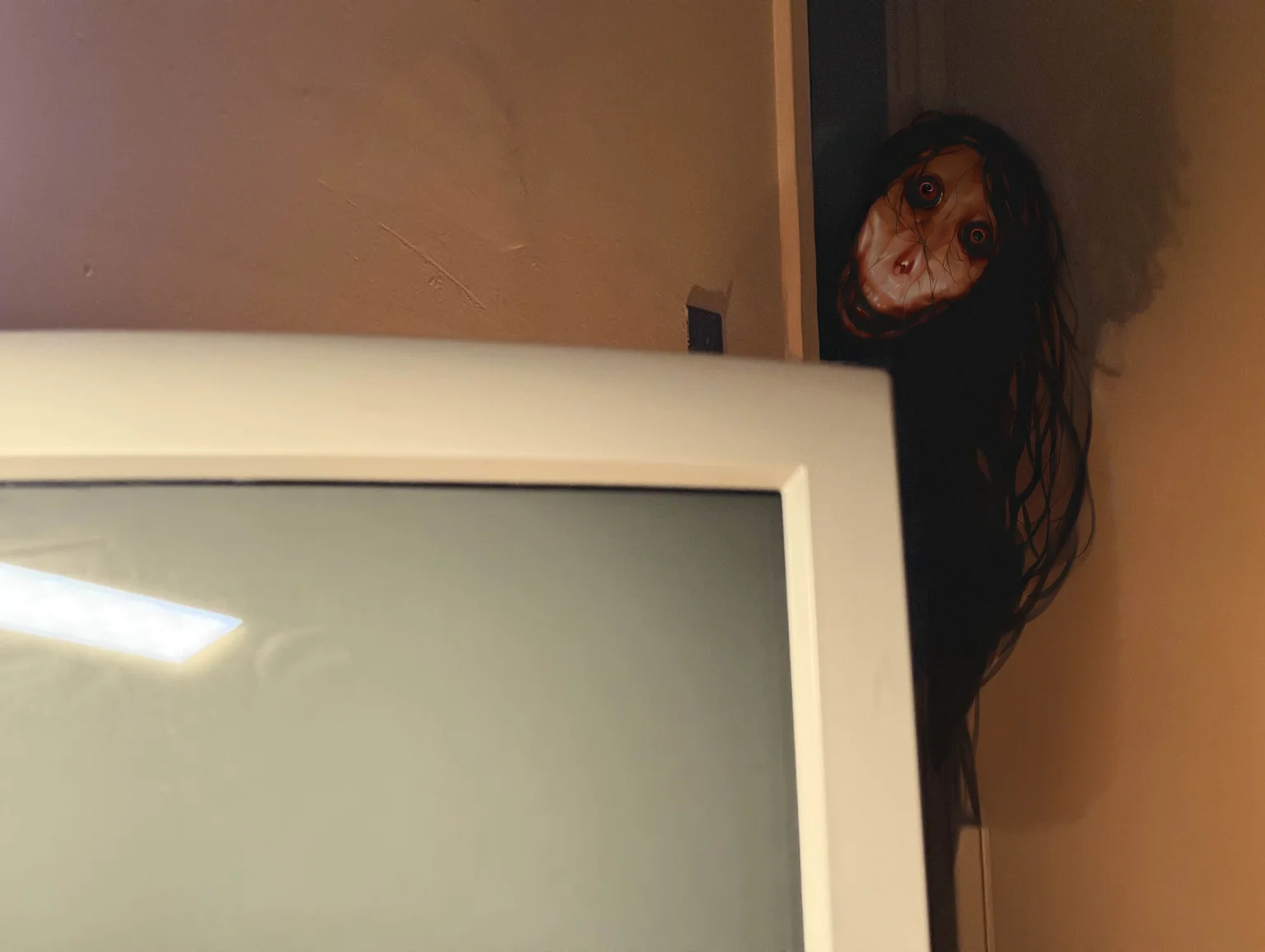 masterpiece, best quality, newest, absurdres, highres, analogue horror, horror, solo, male, neck, upper body, front view, dark, looking at viewer, body, pale skin,
<lora:Analogue_Horror:1>