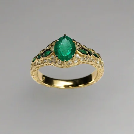 zavy-bcklt emerald ring