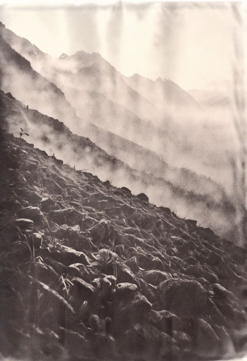 lith_orwo_dokumentenpapier_D, instagram photo,a foggy mountain, hard shadows, film grain