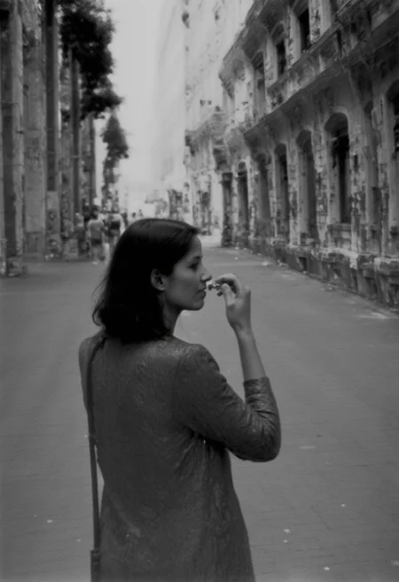 KB_AgfaCA20_FLUX, instagram photo a 20 y.o british woman,  film grain, soft shadow