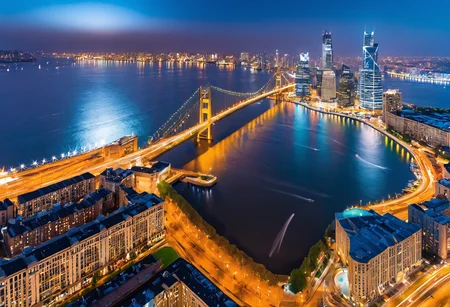 city,cityscape,UHD,HDR,8K,(Masterpiece:1 5),<lora:metroplex:1>,