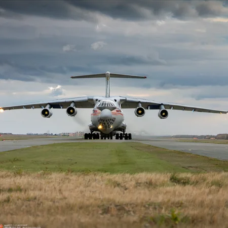 il_76 on field <lora:il_76:1>