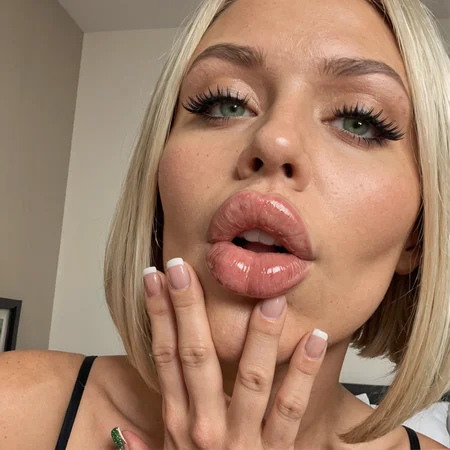 1girl, solo, 18 year old girl, bob cut, blonde hair, green eyes, sensual, sexy, seductive, open mouth, looking at viewer, from side, face focus, lipgloss, finger in own mouth, eyeliner, nail polish, long fingernails,
bolted on lips, puffy lips, big lips, filler lips <lora:Bolted_On_Lips_v3:0.7>,