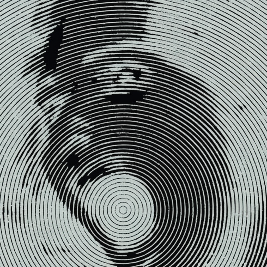Face screaming, Tight spiral Effect, <lora:Spiral_Effect_Overlay_-_By_DICE-000003:0.8>, UHD