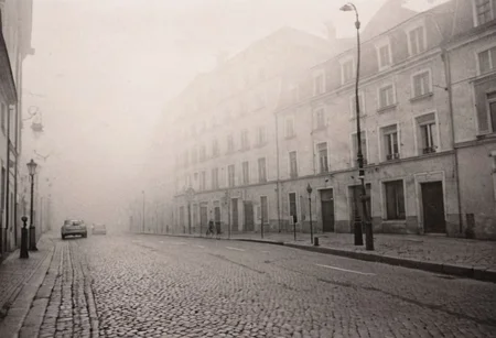 lith_argenta_BH1W, instagram photo, a foggy street somewhere in europe, hard shadows, film grain