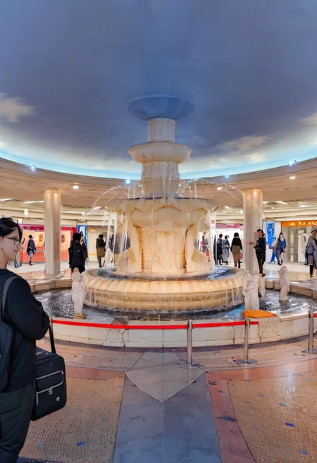 masterpiece, best quality, very aesthetic, absurdres,
1girl, solo, glasses, black hair, long hair, black hoodie, black bag, pants, smile, looking at another, walking, solo focus,
izuminohiroba, real world location, scenery, sky, multiple boys, 6+boys, cloud, vanishing point, multiple girls, fountain, ceiling, tile floor
<lora:izuminohiroba_SDXL_V1:1>