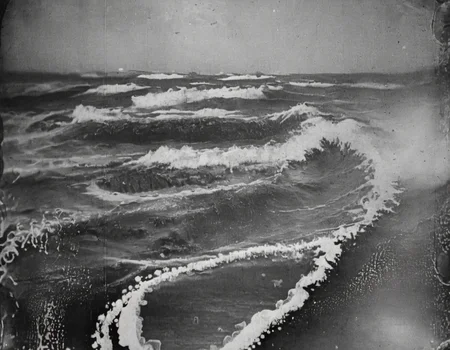 <lora:fdec:1>fdec, ocean
photograph from 1920s