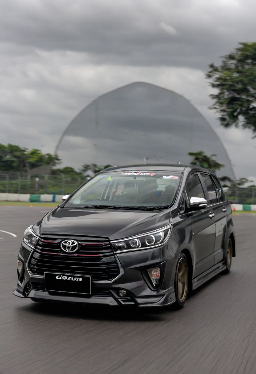 Toyota Innova, circuit track, drift, oversteer,