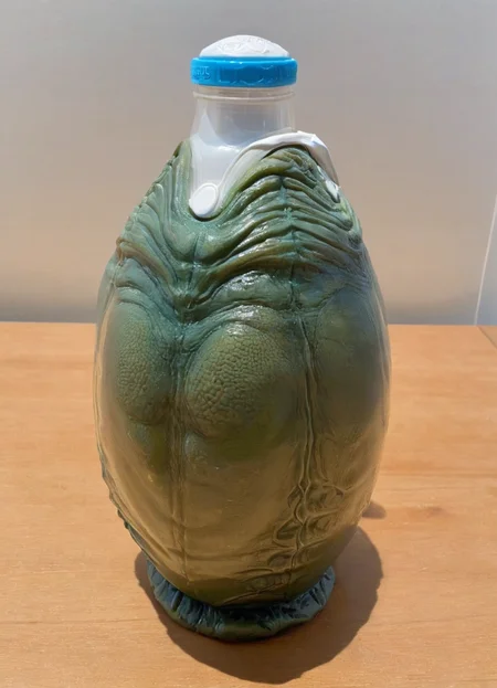 the xenoegg bottle, refreshing,
<lora:Xenomorph_Egg_SDXL:1> xenoegg
