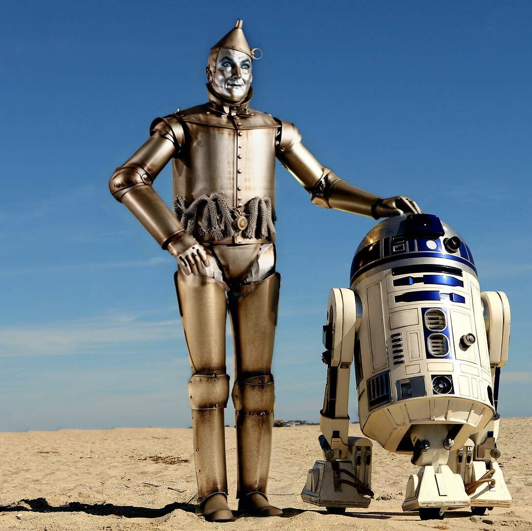 TinMan1024, full body, two robots in the desert, detailed eyes, highly detailed, photography, ultra sharp, film, bokeh, professional, 4k  <lora:add-detail-xl:1.5> <lora:TinMan1024:0.8>